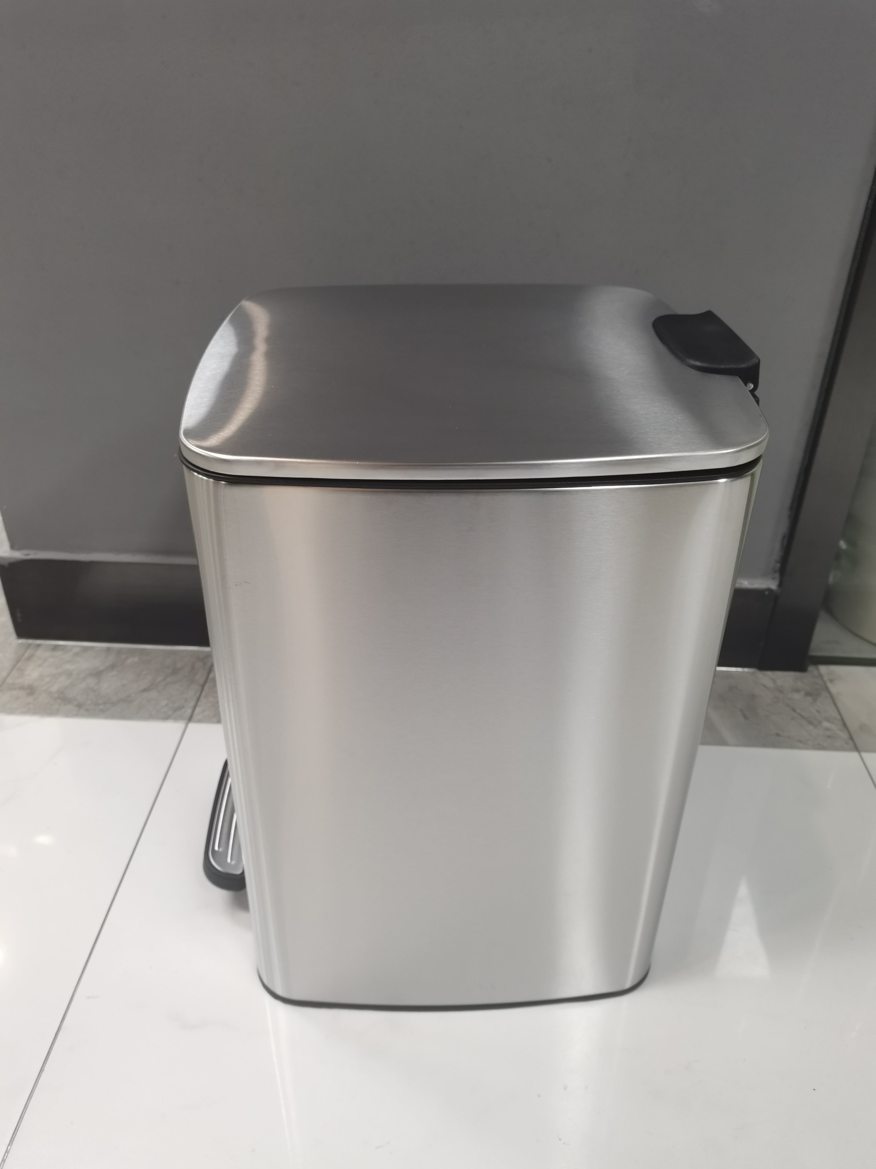 Desechos de desechos del hotel Bin Bin Kitchen Metal Rectangular Bash Cat