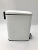 2024 Modelos populares Slim Space estrecho Save Baño Batio Blanco Batón Trash Can Pedal Step Bath CAN