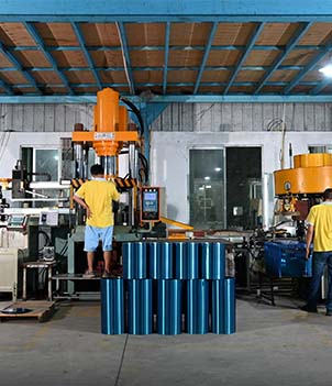 Máquina para golpes