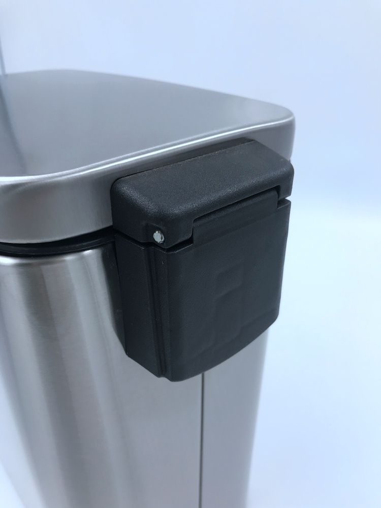 Pedal de pedal delgado rectangular de 5 litros Bin suave cerrado cubierta interna extraíble con mango de transporte
