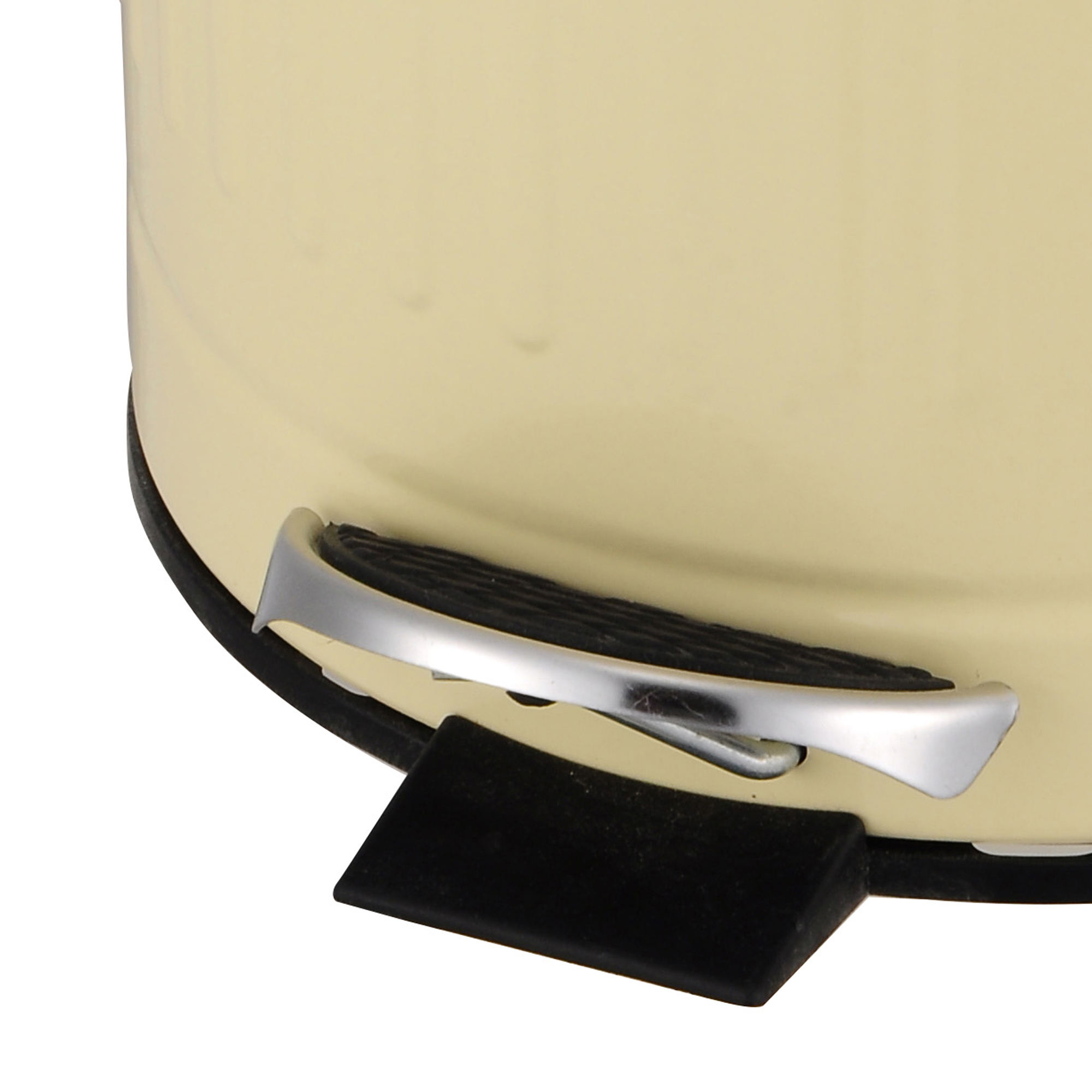 Bin de pedal de colores crema del fabricante de BSCI con perchas reciclaje de desechos de plástico con pedal y cubo interno