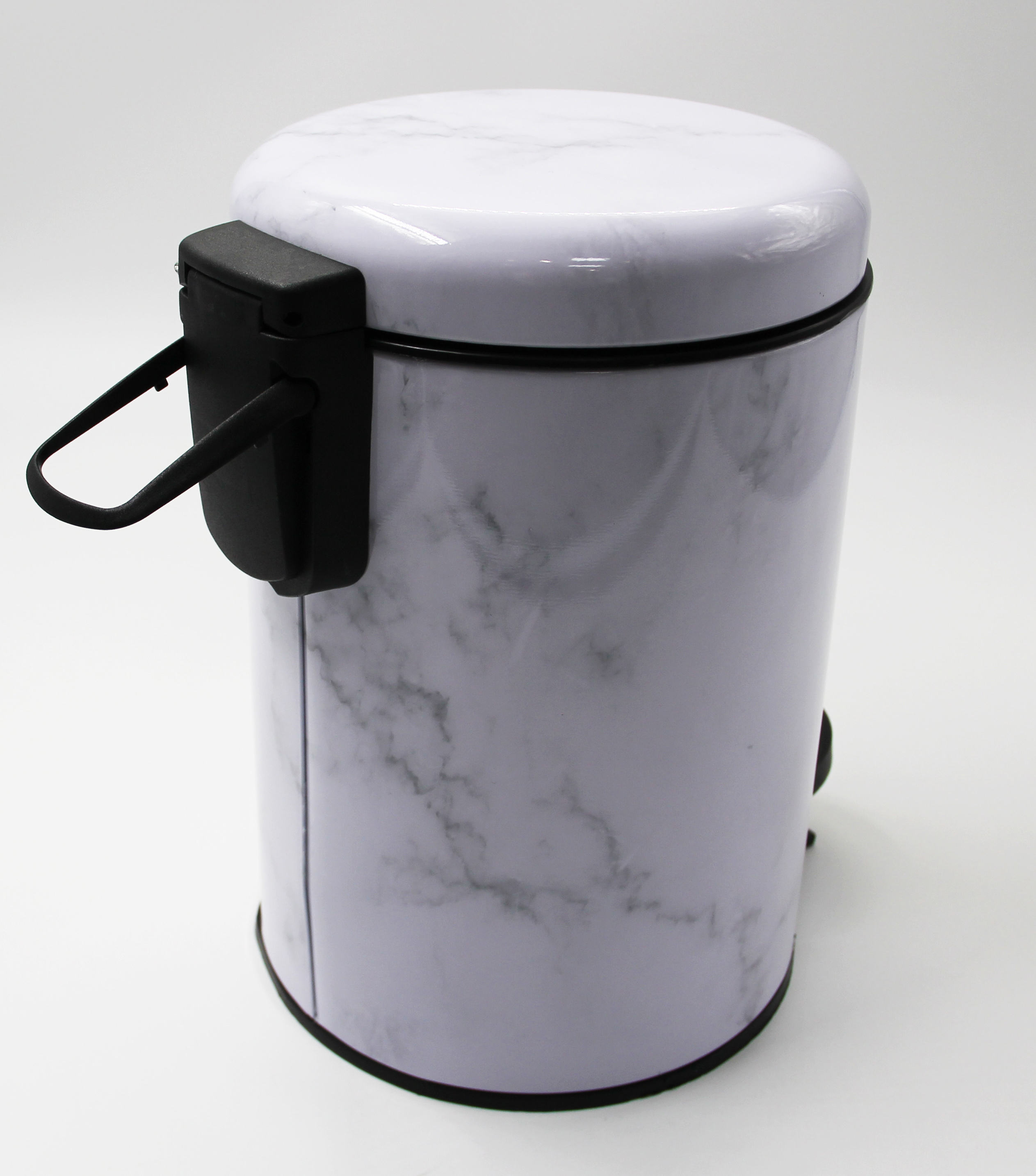 Fabricante chino Pedal Bin 3L Bins de residuos Tipo de pedal Gran tamaño de basura de pedal